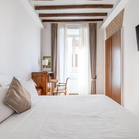 Pantheon House By Varental Rome Bagian luar foto